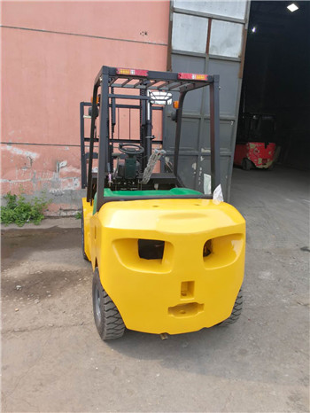 裝（zhuāng）載機和叉車